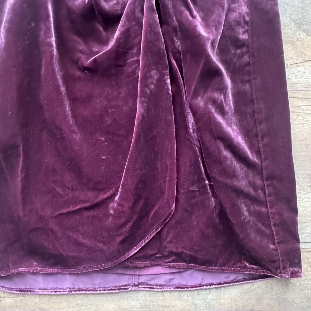 Loft Twist Front Velvet Burgundy Shift Skirt Size 2 - Picture 6 of 7